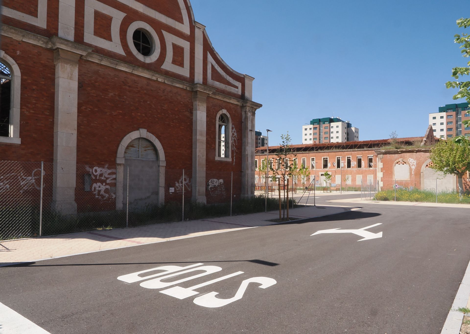 Obras en el Paseo de Arco de Ladrillo de Valladolid para construir pisos para jóvenes