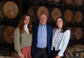 Carlos, Paloma y Beatriz Moro