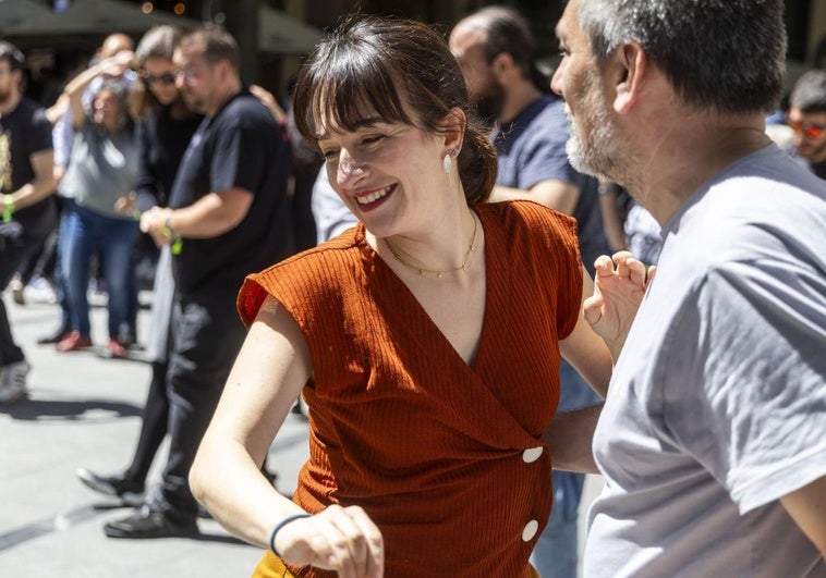 Bailarines de swing han recorrido Valladolid.