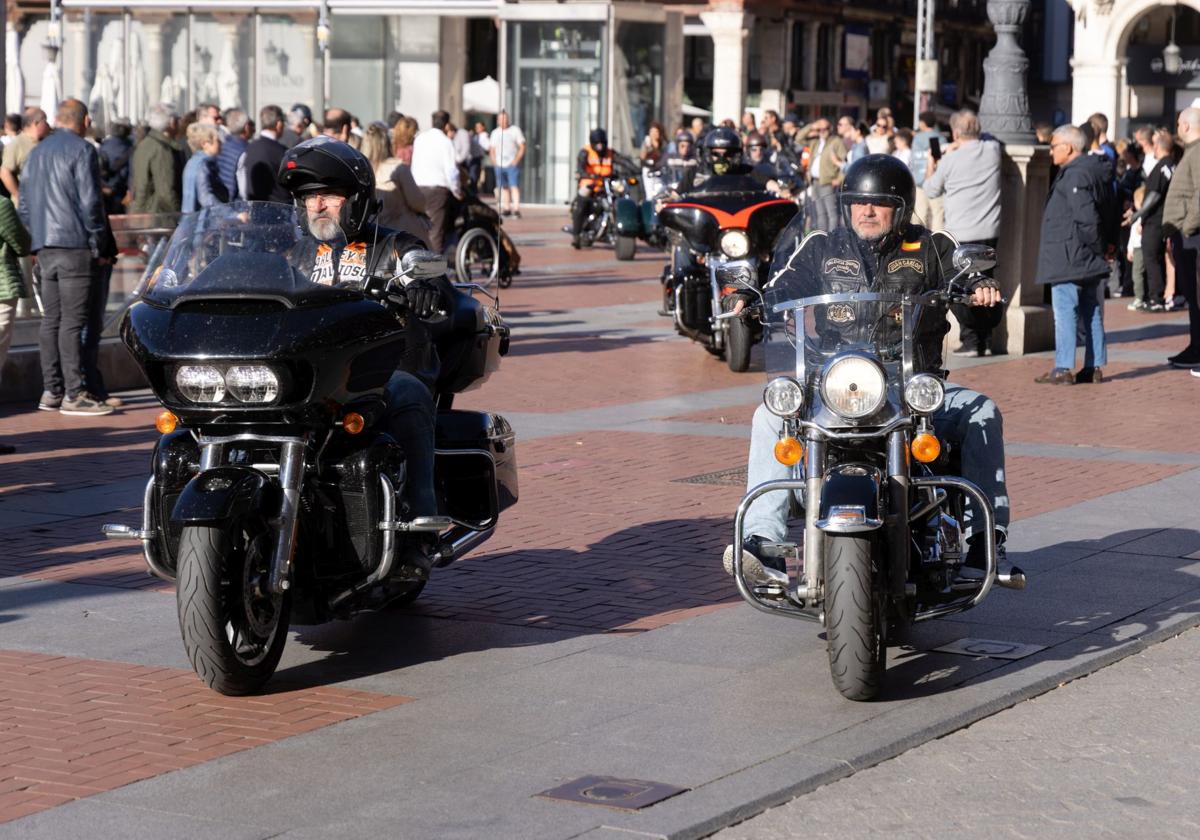 Las imágenes de las motos en la VIII Lechazada sobre Harley Davidson