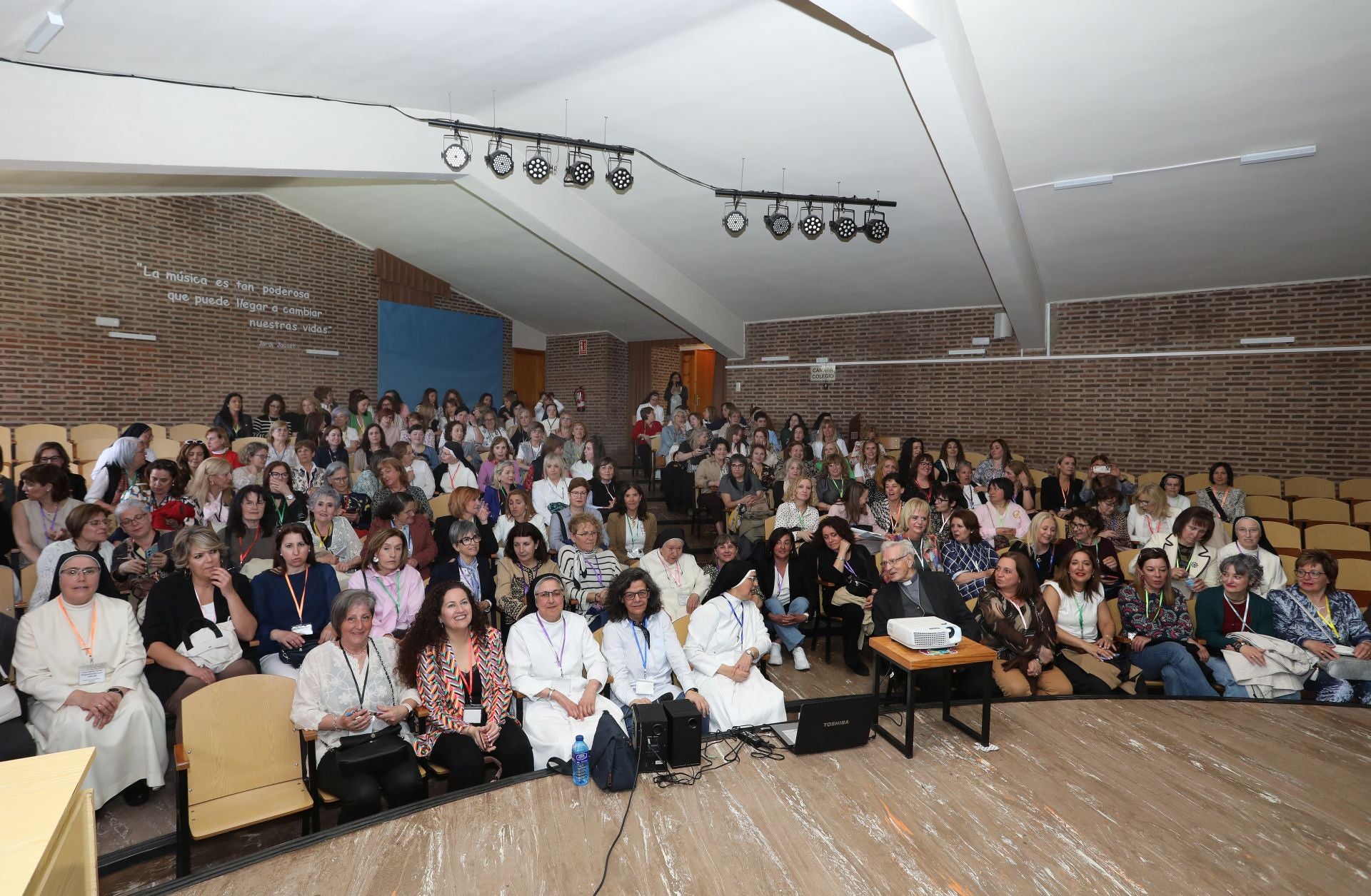 Encuentro de antiguas alumnas en el colegio Corazón de María