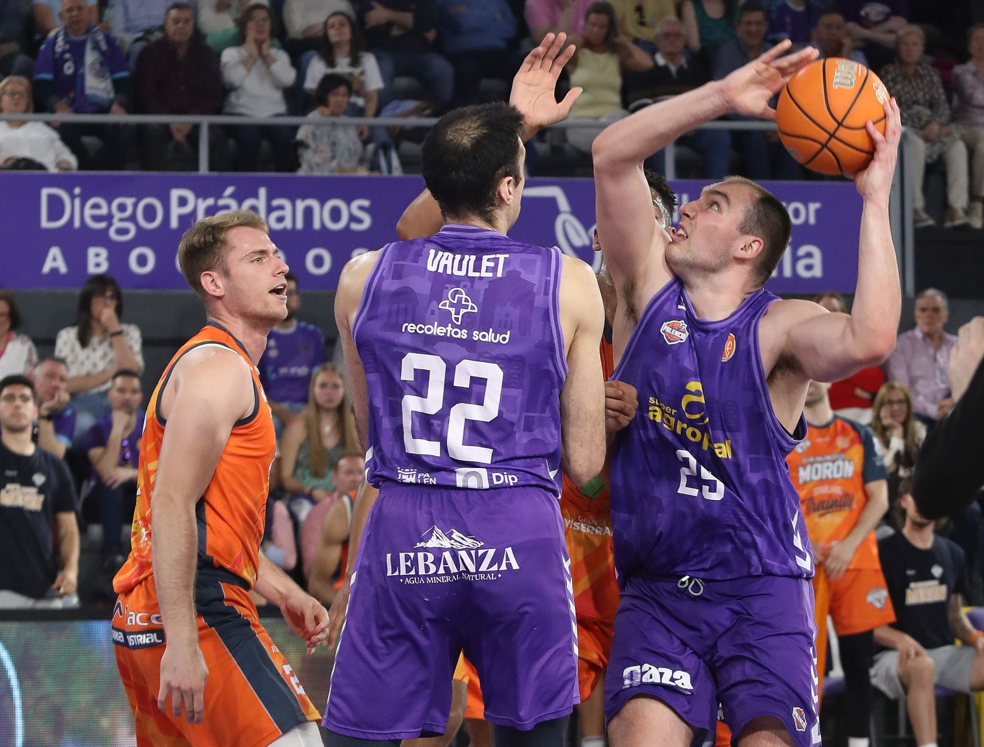 Súper Agropal Palencia 81-68 CB Morón