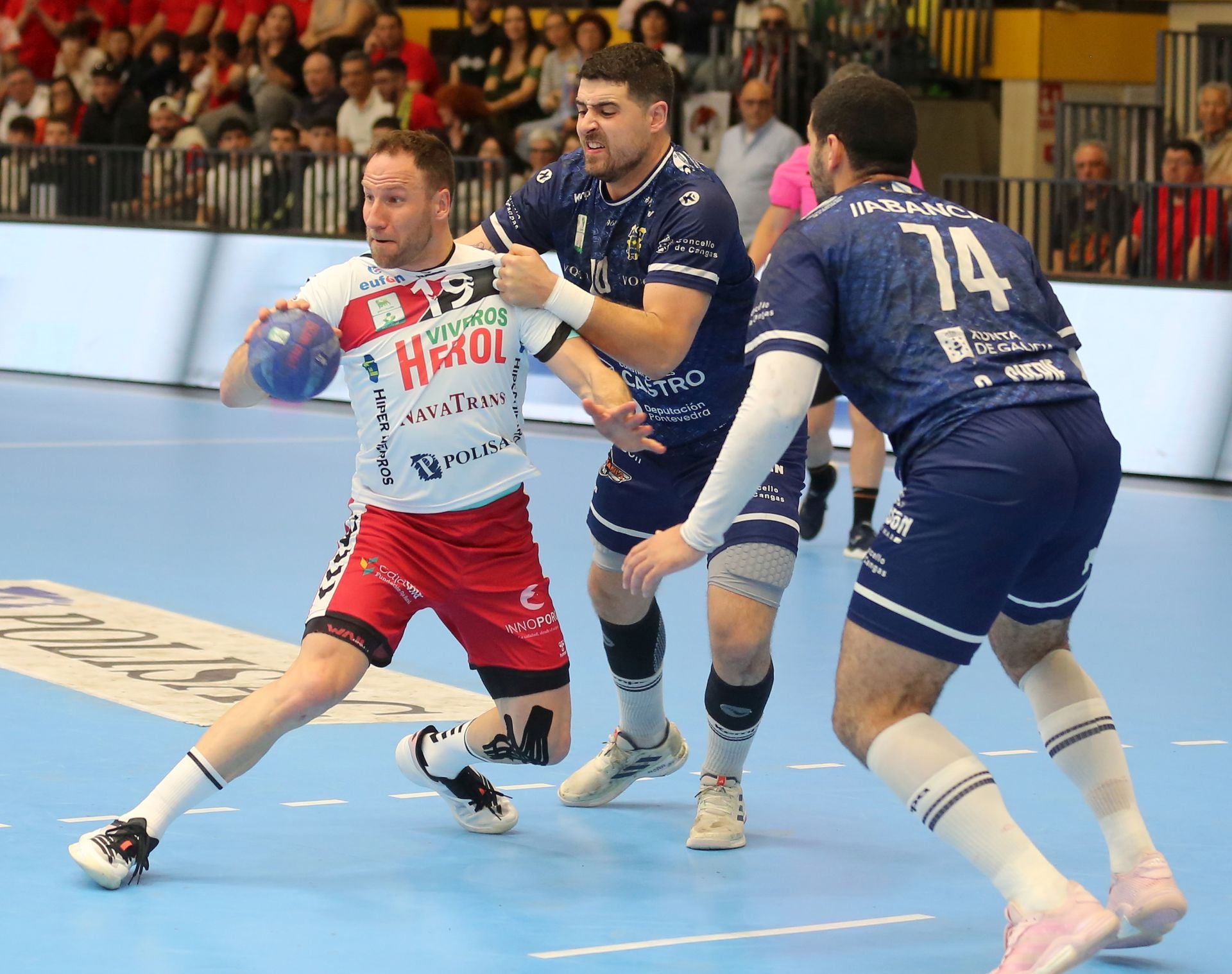 Fotografías de la victoria del Nava ante el Cangas