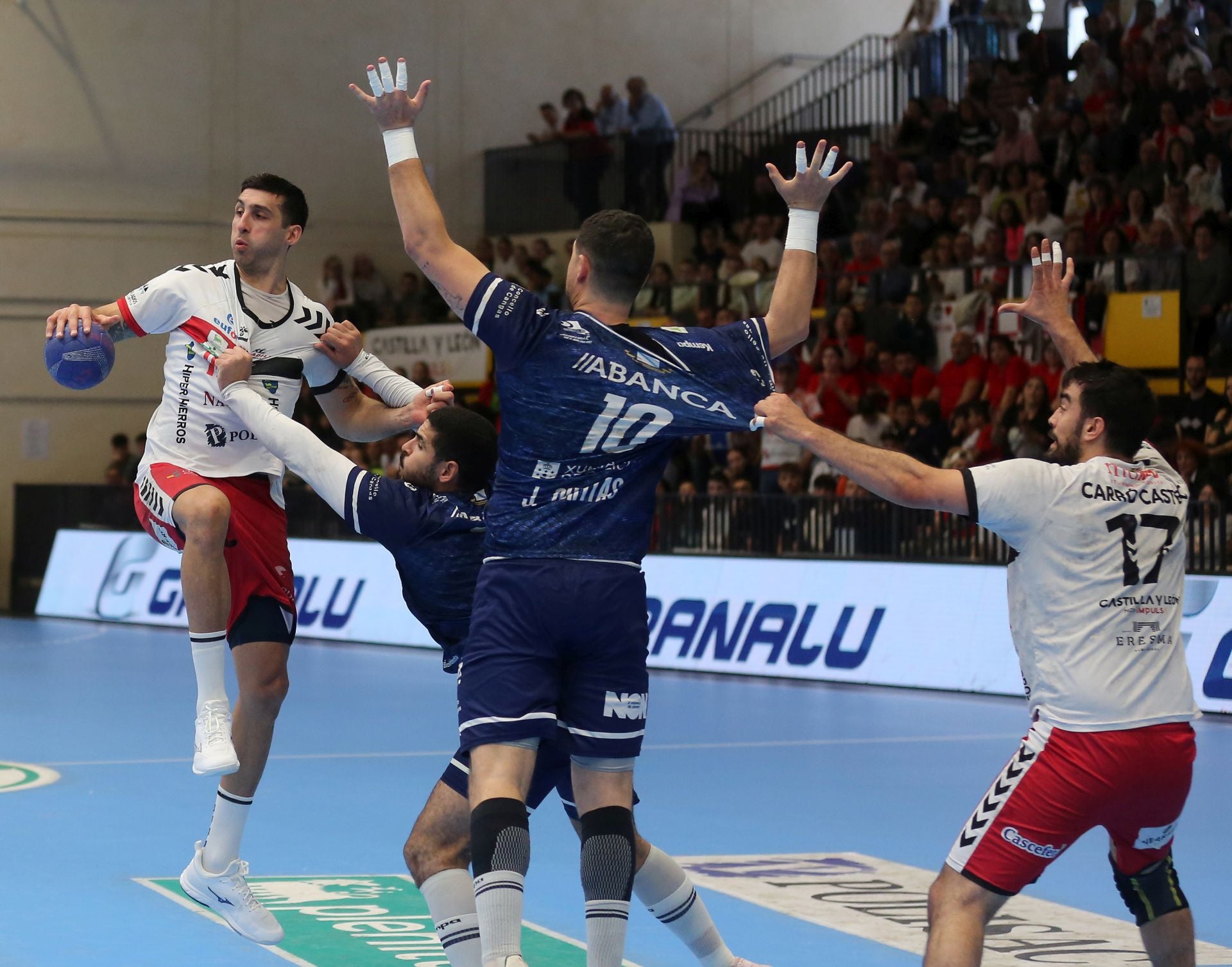 Fotografías de la victoria del Nava ante el Cangas