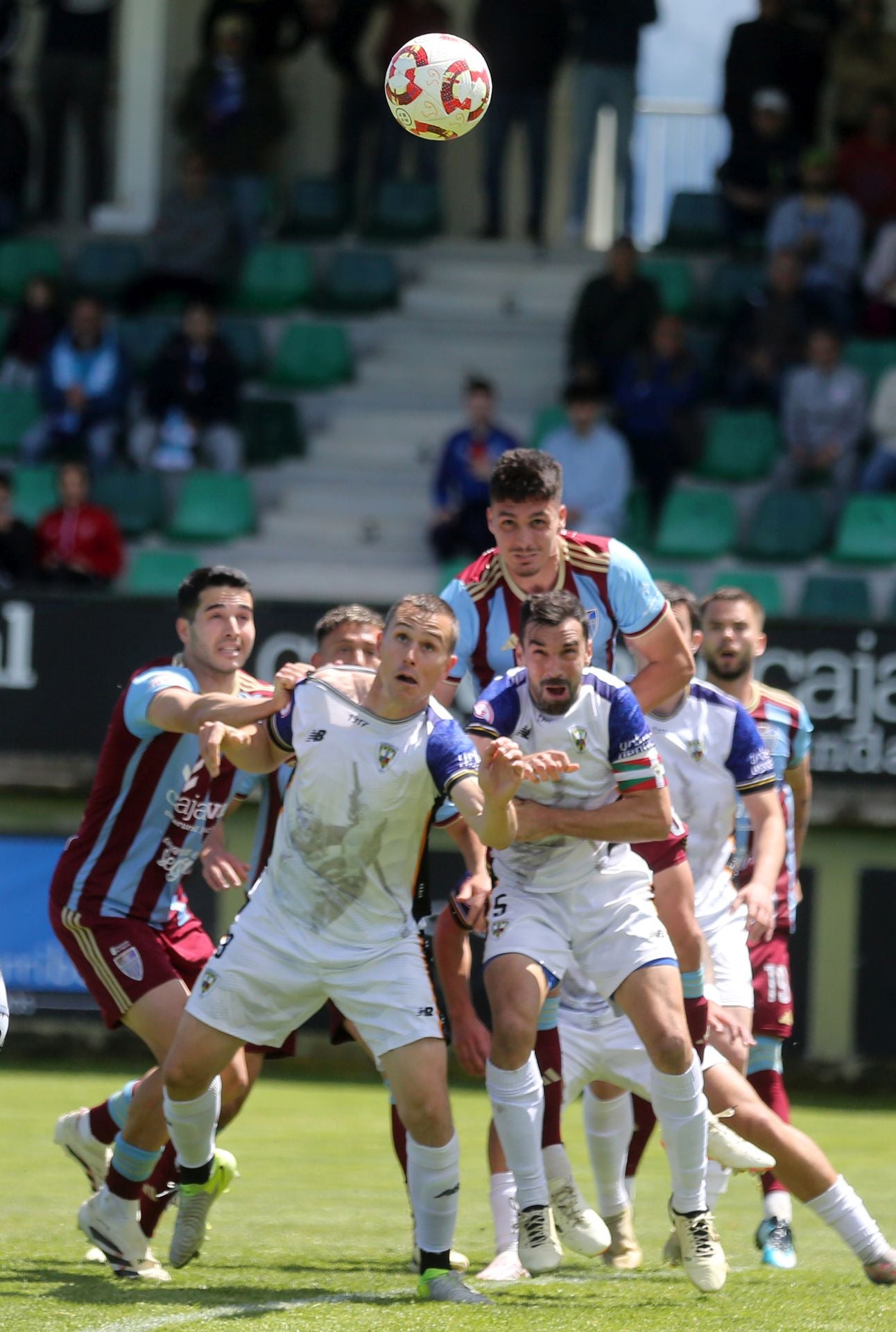 Fotos del partido entre la Segoviana y el Barakaldo