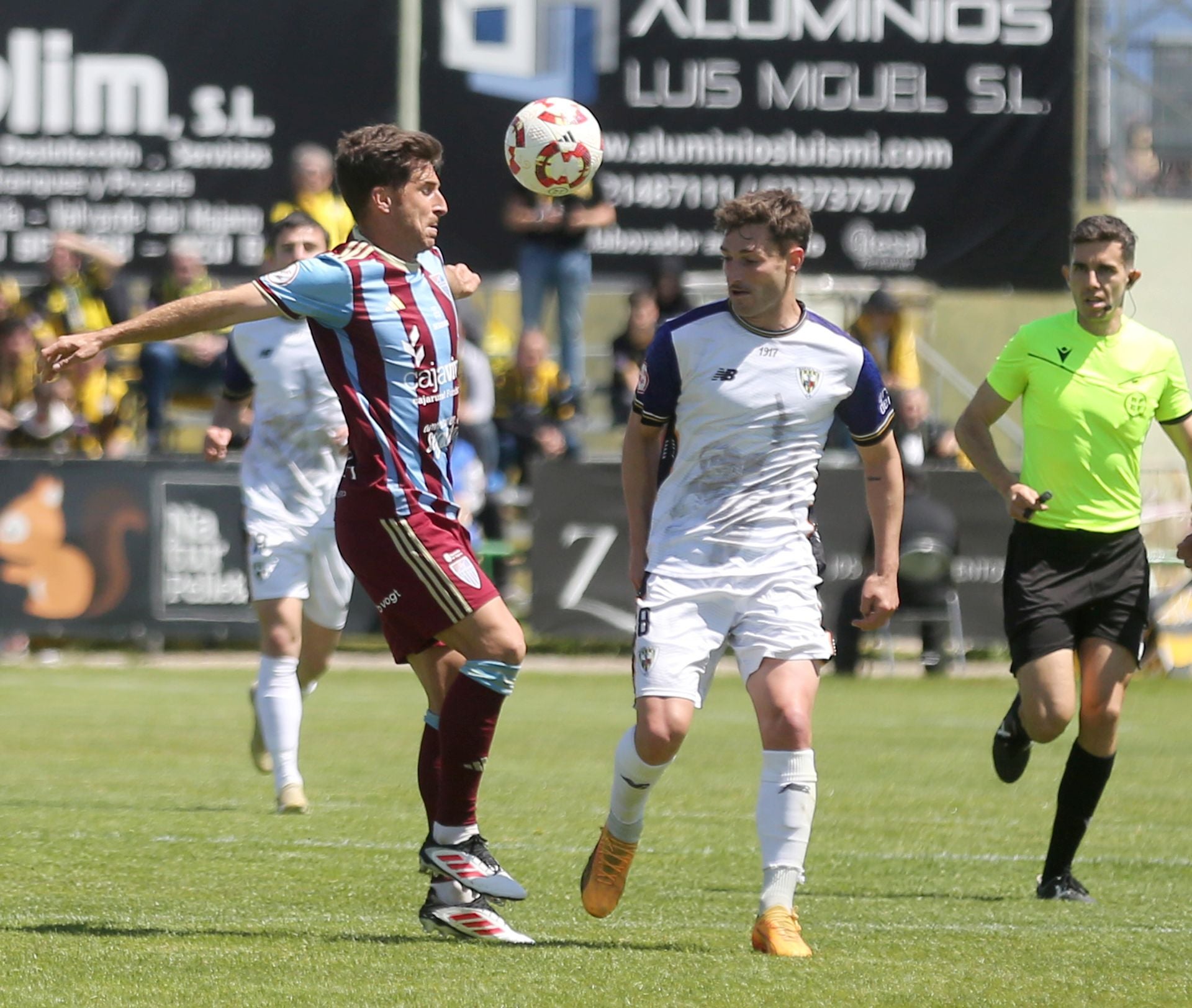 Fotos del partido entre la Segoviana y el Barakaldo