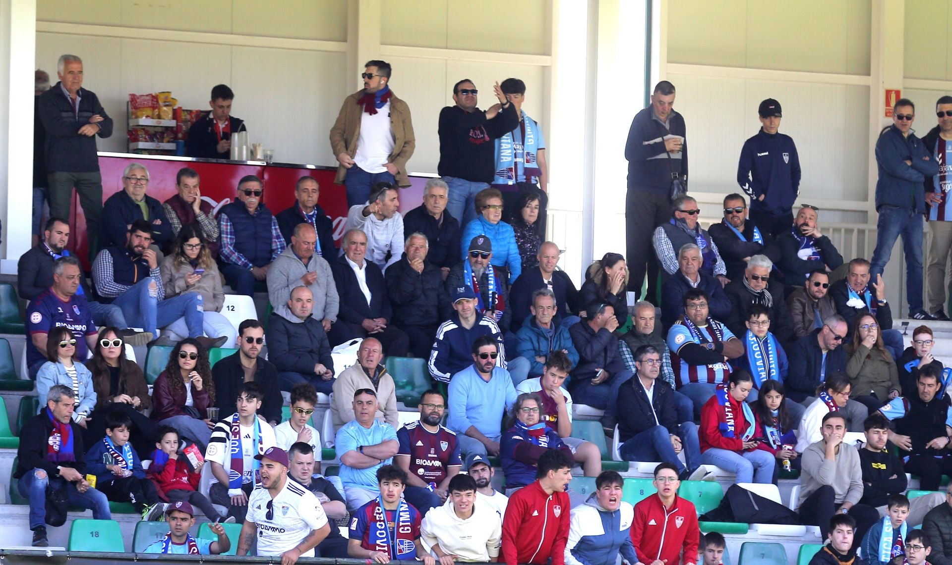 Búscate en La Albuera durante el Segoviana vs Barakaldo
