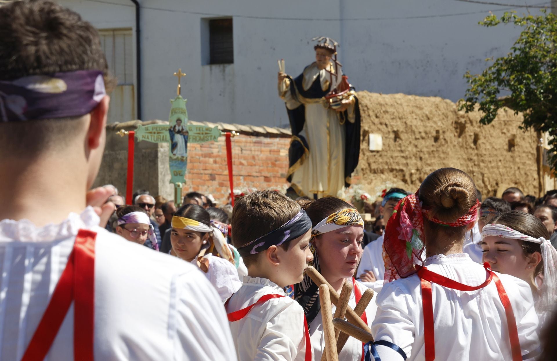Frómista vibra con la procesión por San Telmo