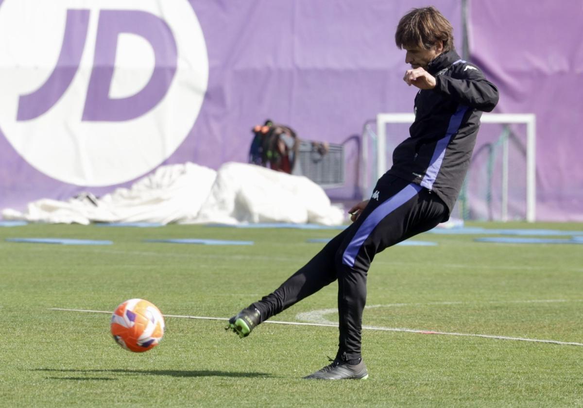Fuego amigo en el Real Valladolid