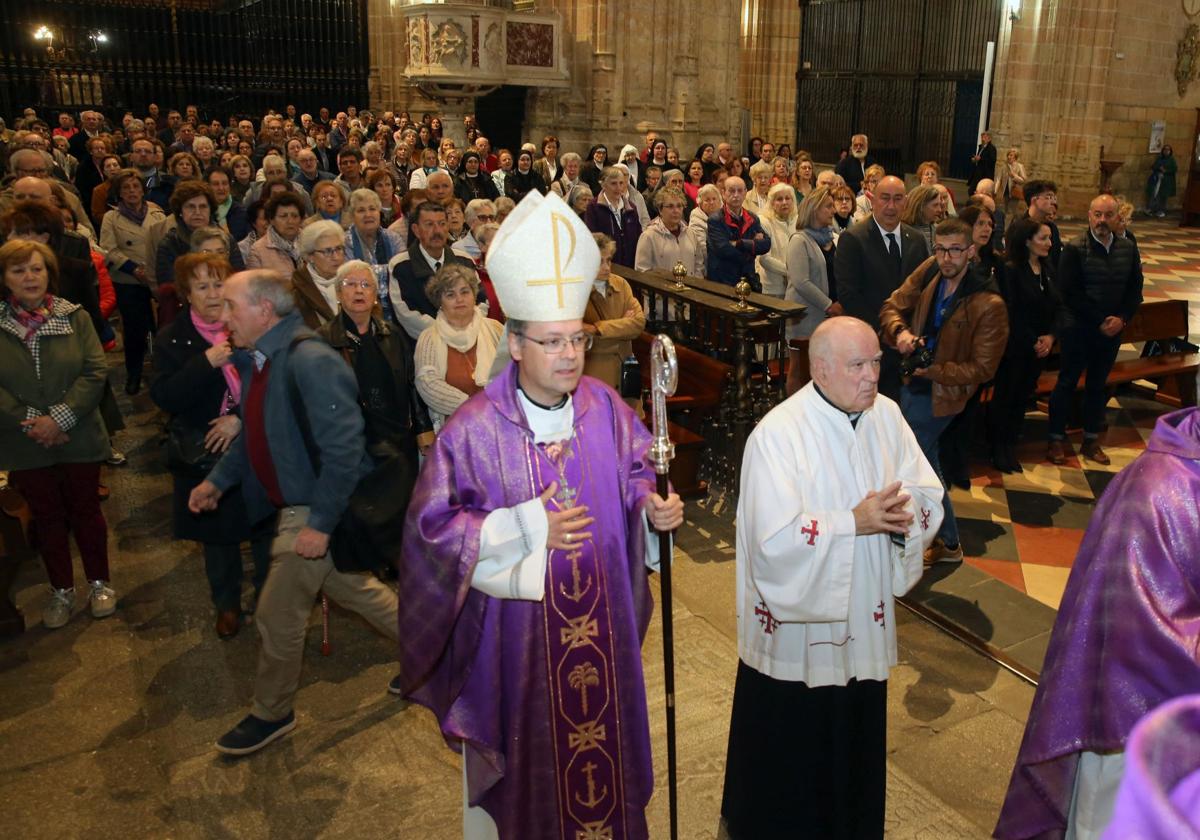 Funeral diocesano en Segovia por el papa Francisco