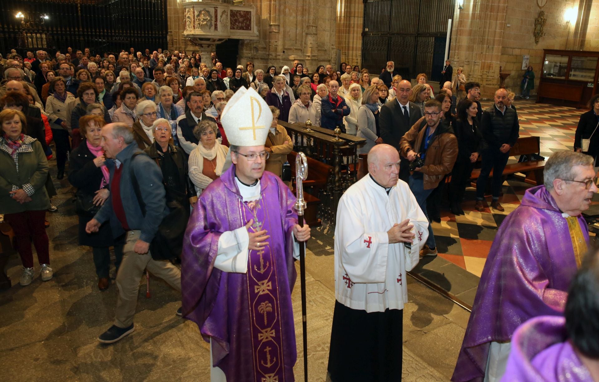 Funeral diocesano en Segovia por el papa Francisco