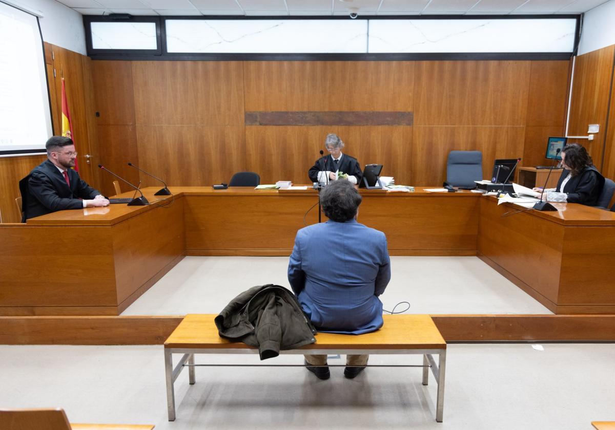 Asume un año de prisión el hombre que disparó a su vecino cuando iba con niños