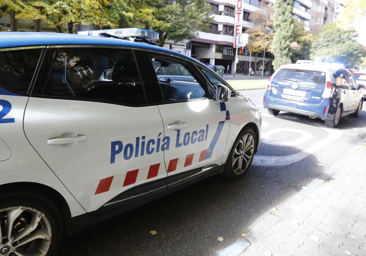Un conductor drogado y que portaba hachís y marihuana intenta eludir un control