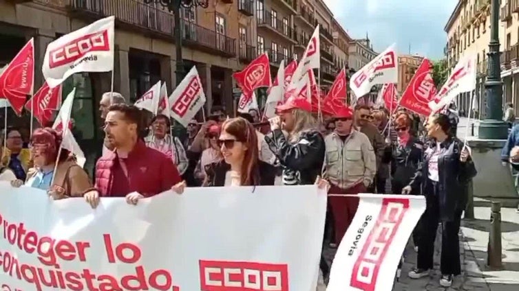 Cánticos contra los conciertos de Segovia en la manifestación del 1 de mayo
