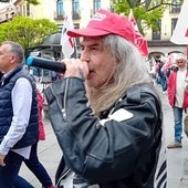 El secretario de Educación de CC OO en Segovia, Óscar Sancho, durante la manifestación.