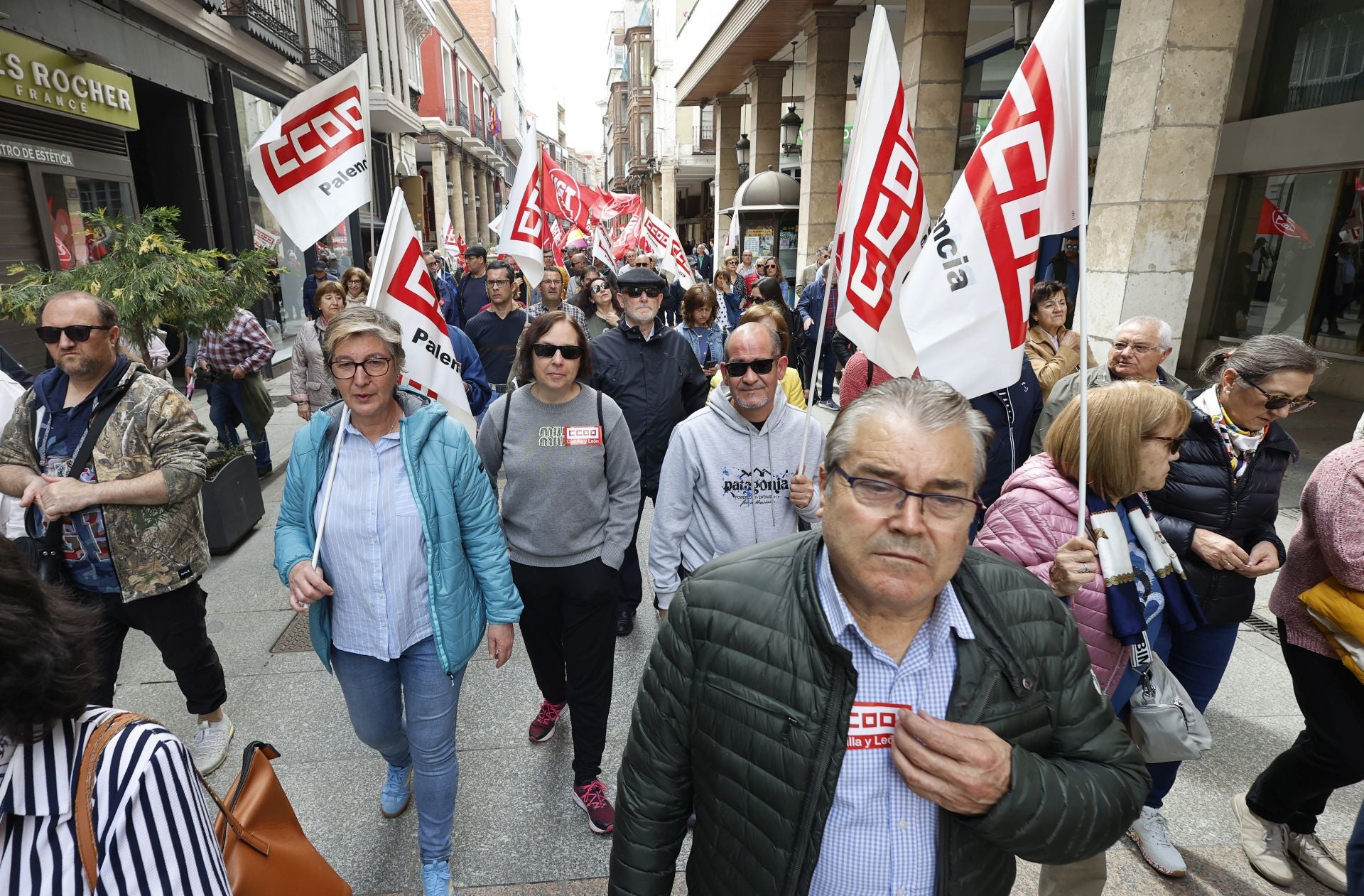 Festivo y reivindicativo Primero de Mayo en Palencia