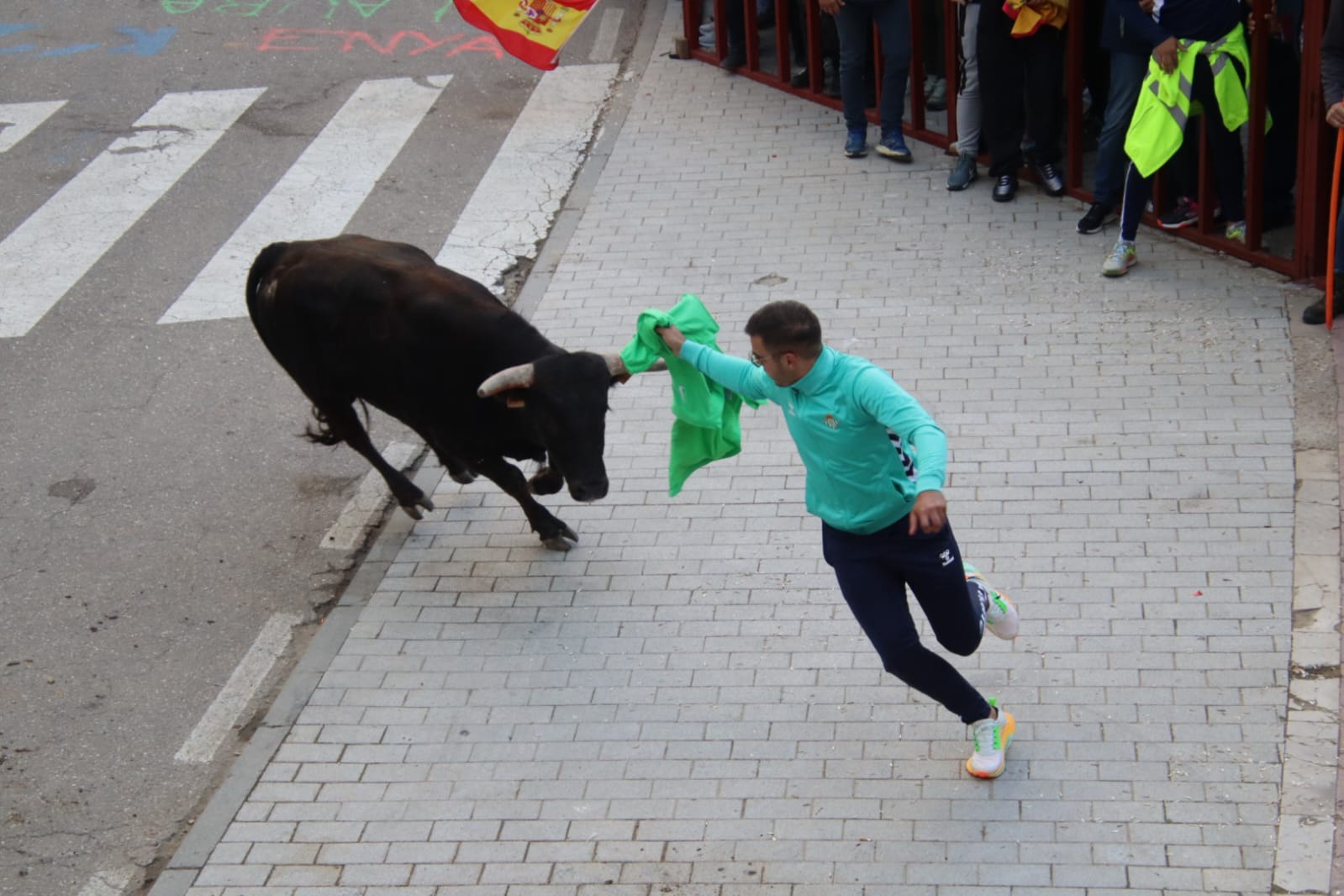 Emoción en Villabrágima con el VII Toro de la Santa Cruz