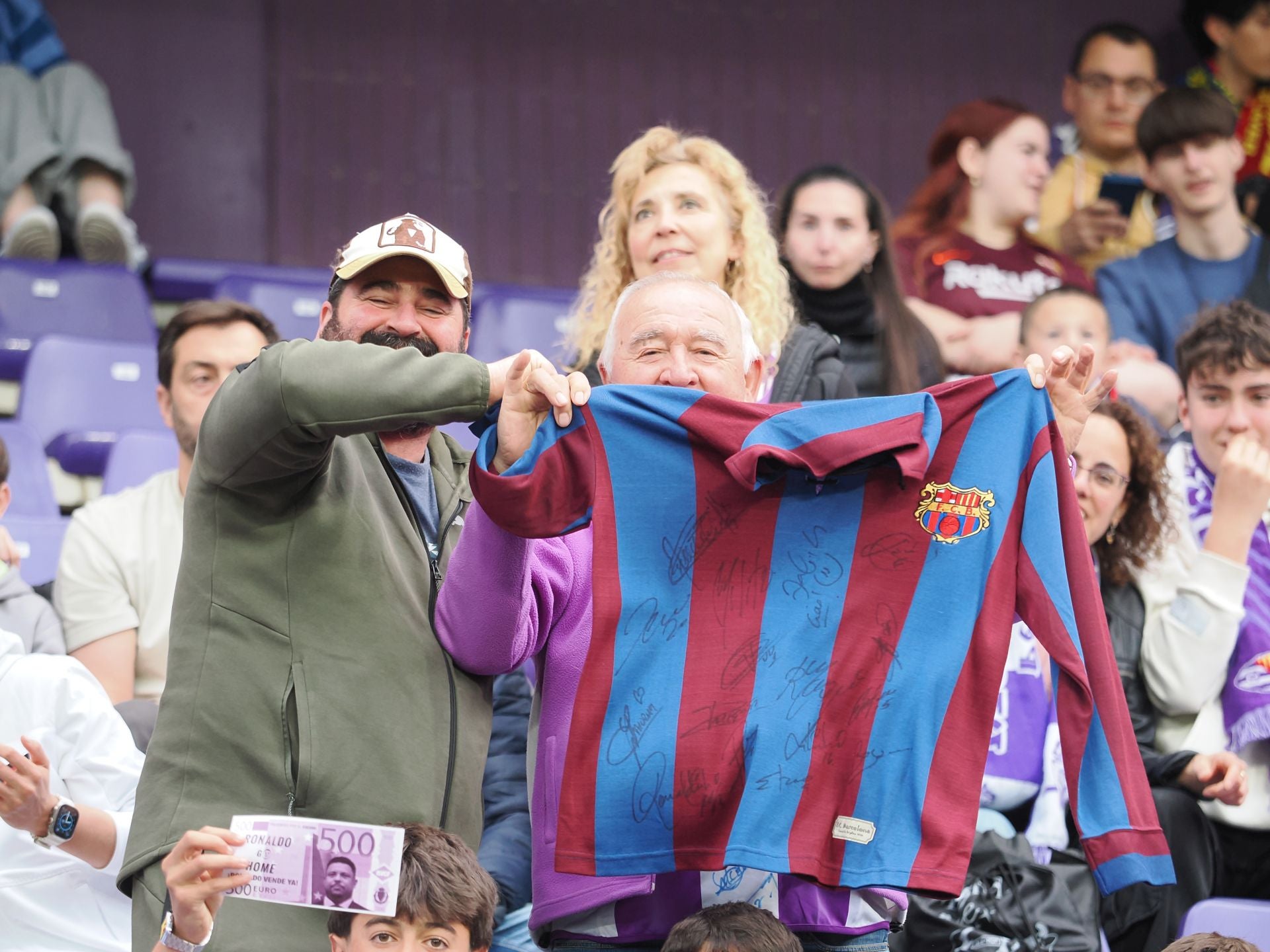 Búscate en la grada del Real Valladolid - FC Barcelona (5/5)