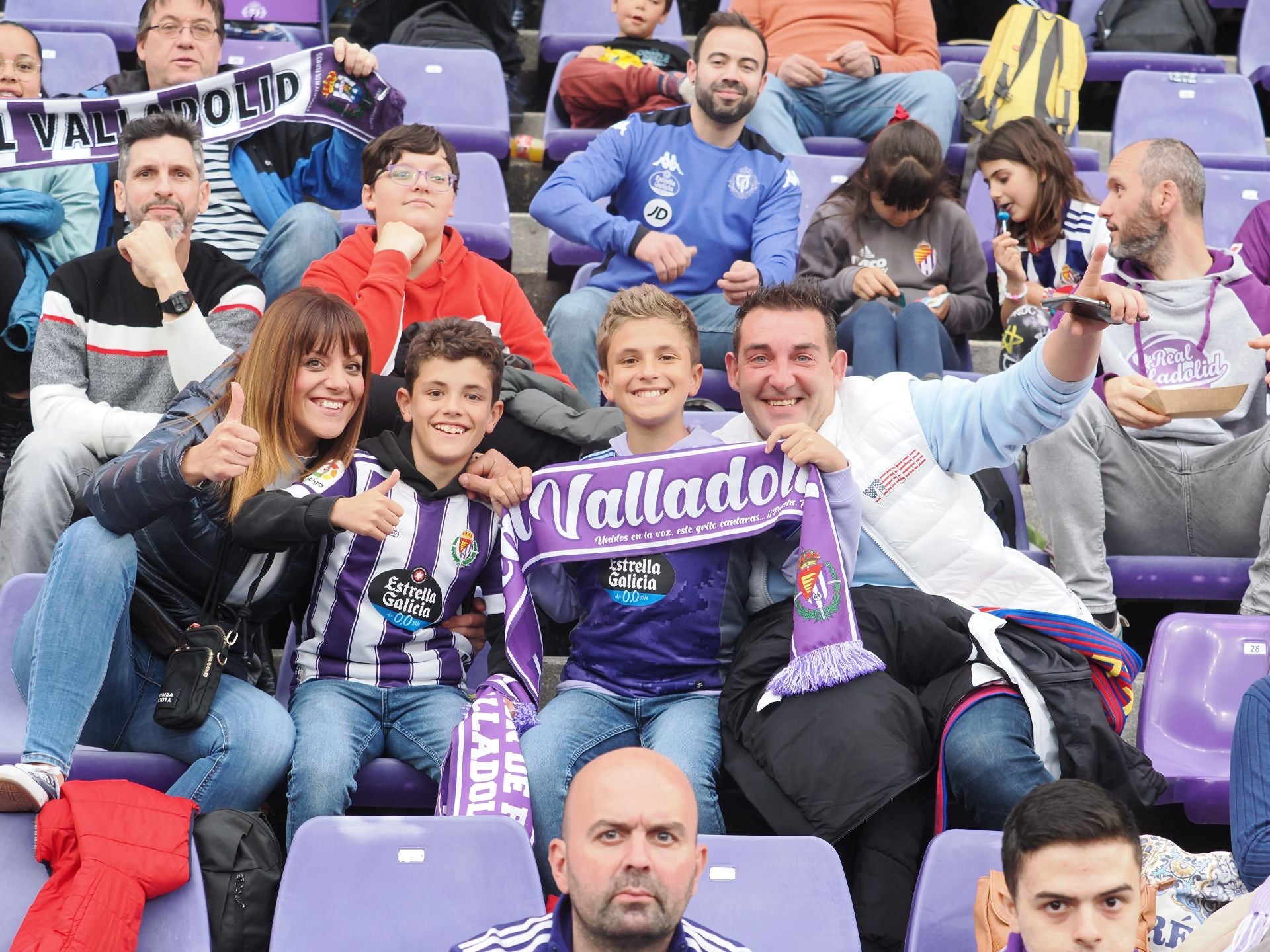 Búscate en la grada del Real Valladolid - FC Barcelona (1/5)