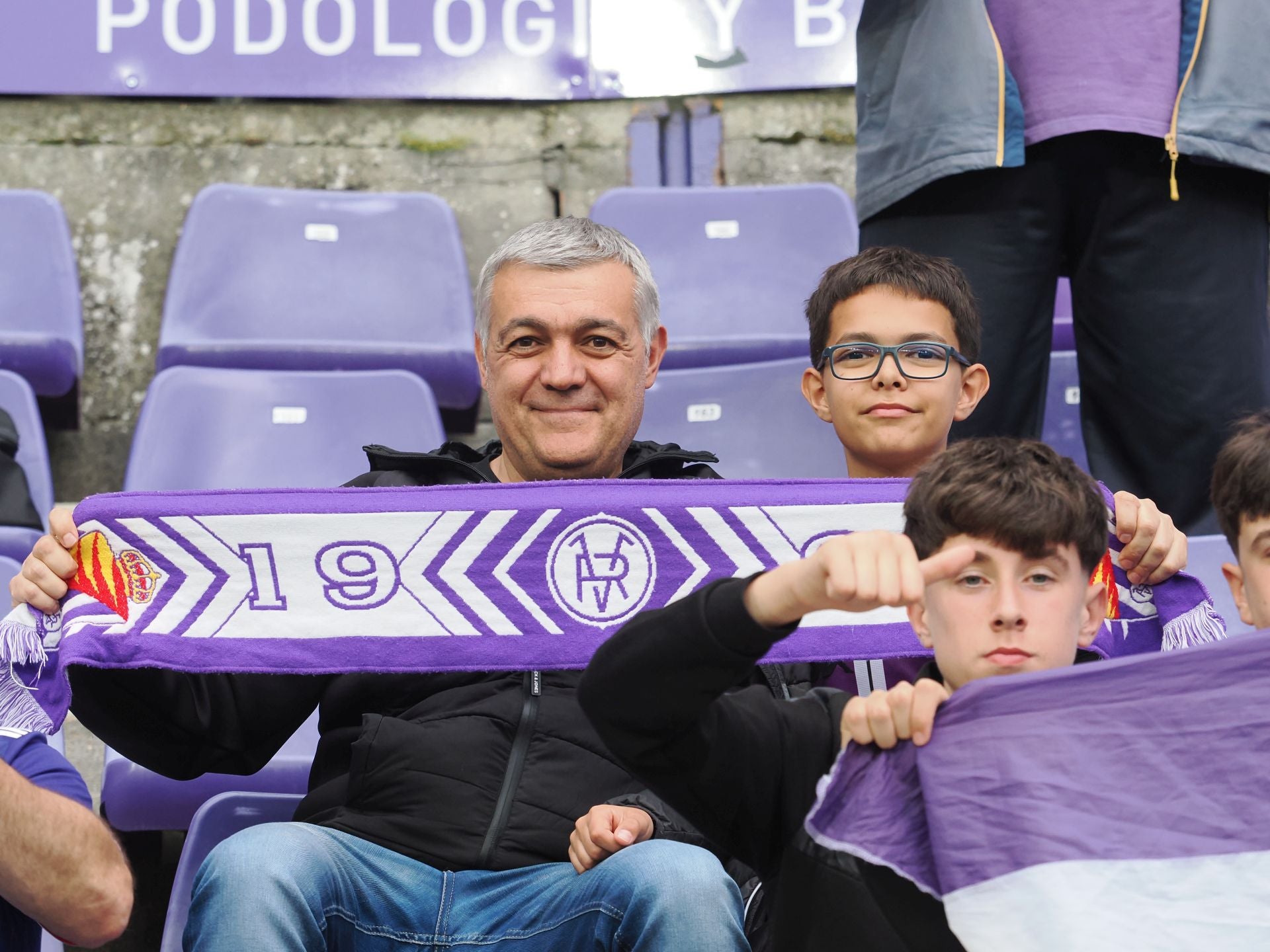 Búscate en la grada del Real Valladolid - FC Barcelona (2/5)