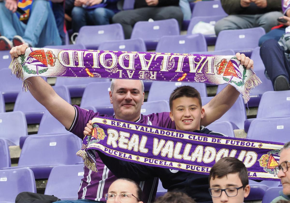 Búscate en la grada del Real Valladolid - FC Barcelona (2/5)
