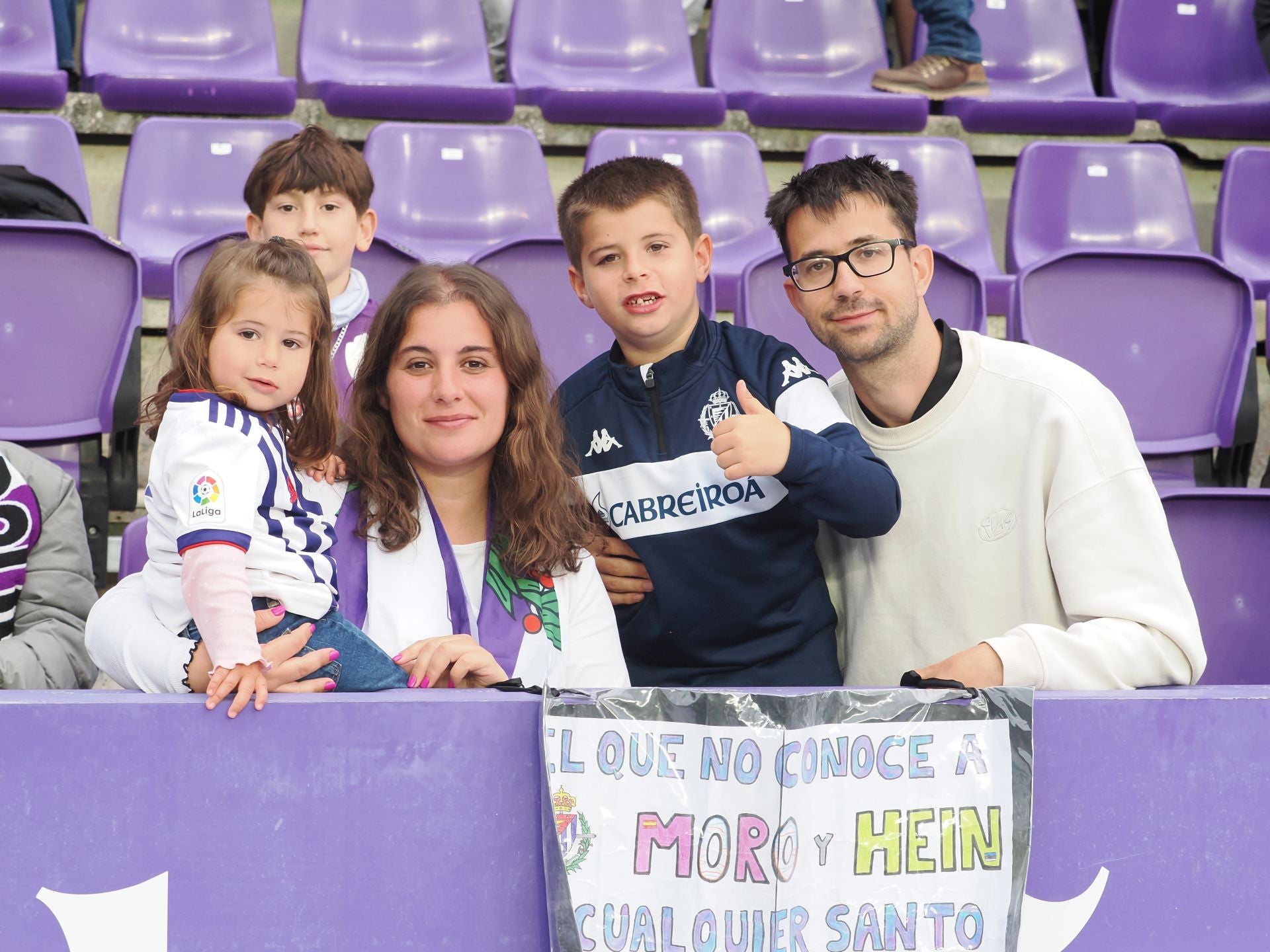 Búscate en la grada del Real Valladolid - FC Barcelona (4/5)