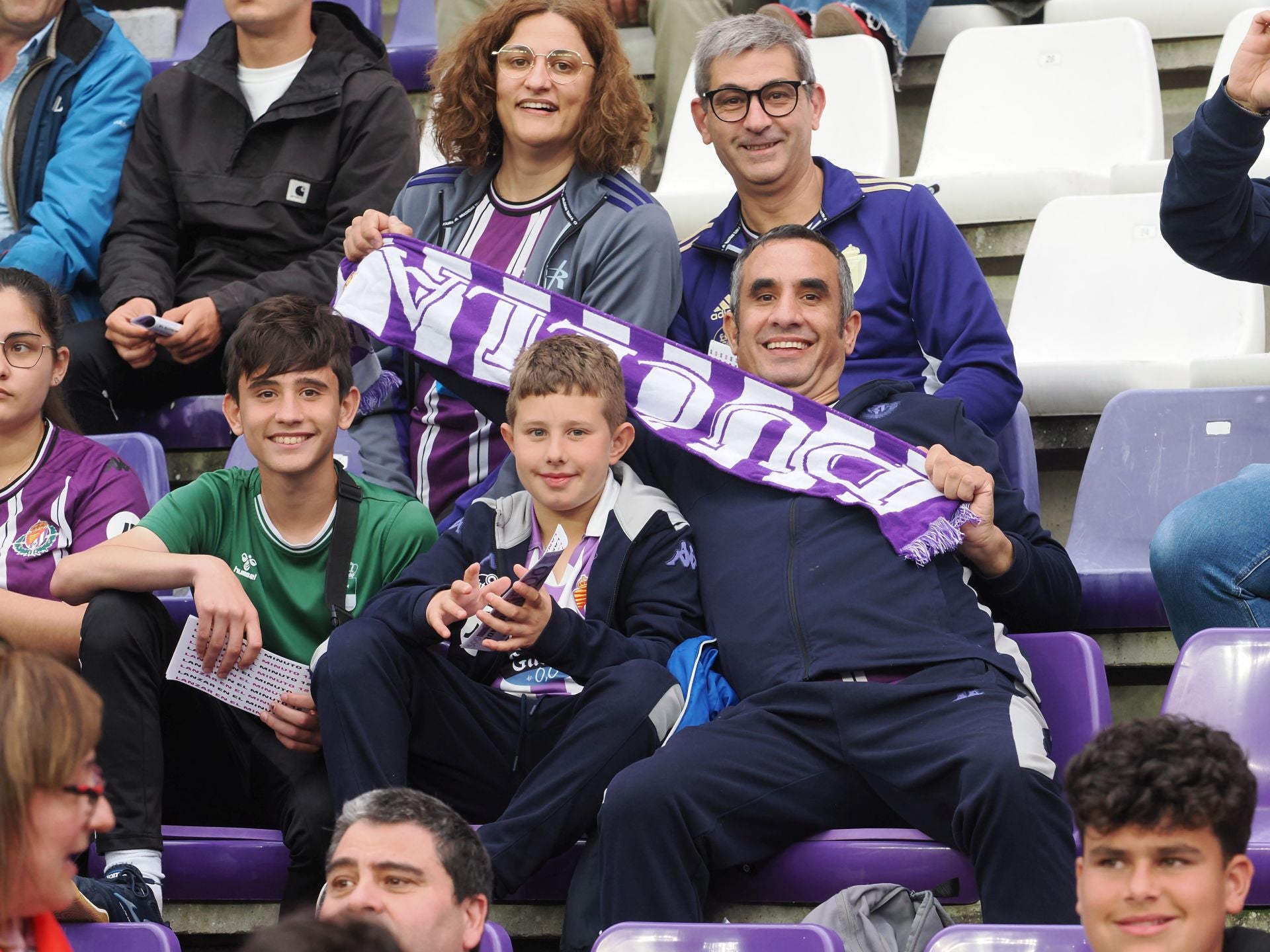 Búscate en la grada del Real Valladolid - FC Barcelona (4/5)