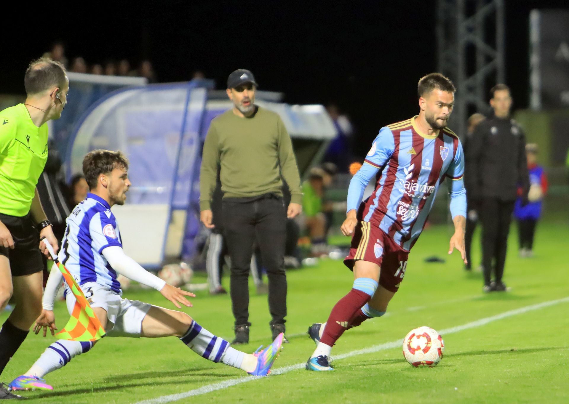 Fotos del empate entre la Segoviana y la Real Sociedad B