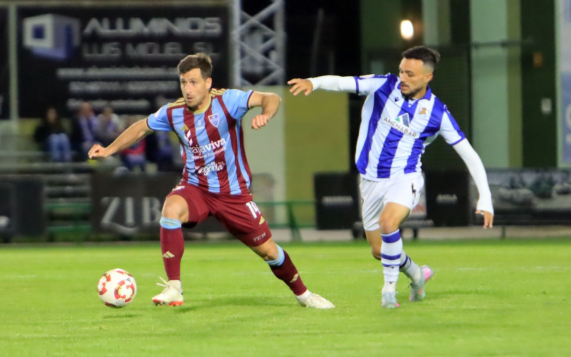 Fotos del empate entre la Segoviana y la Real Sociedad B
