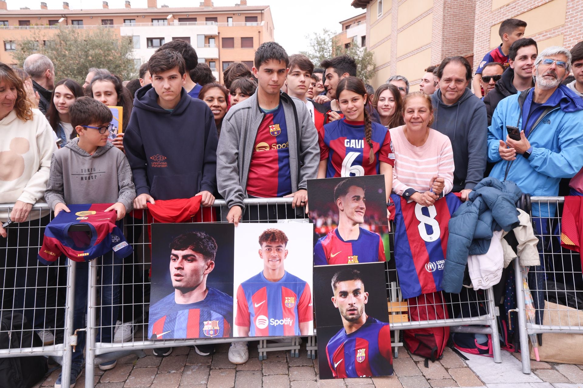 Llegada de los jugadores del Barça al hotel de Valladolid