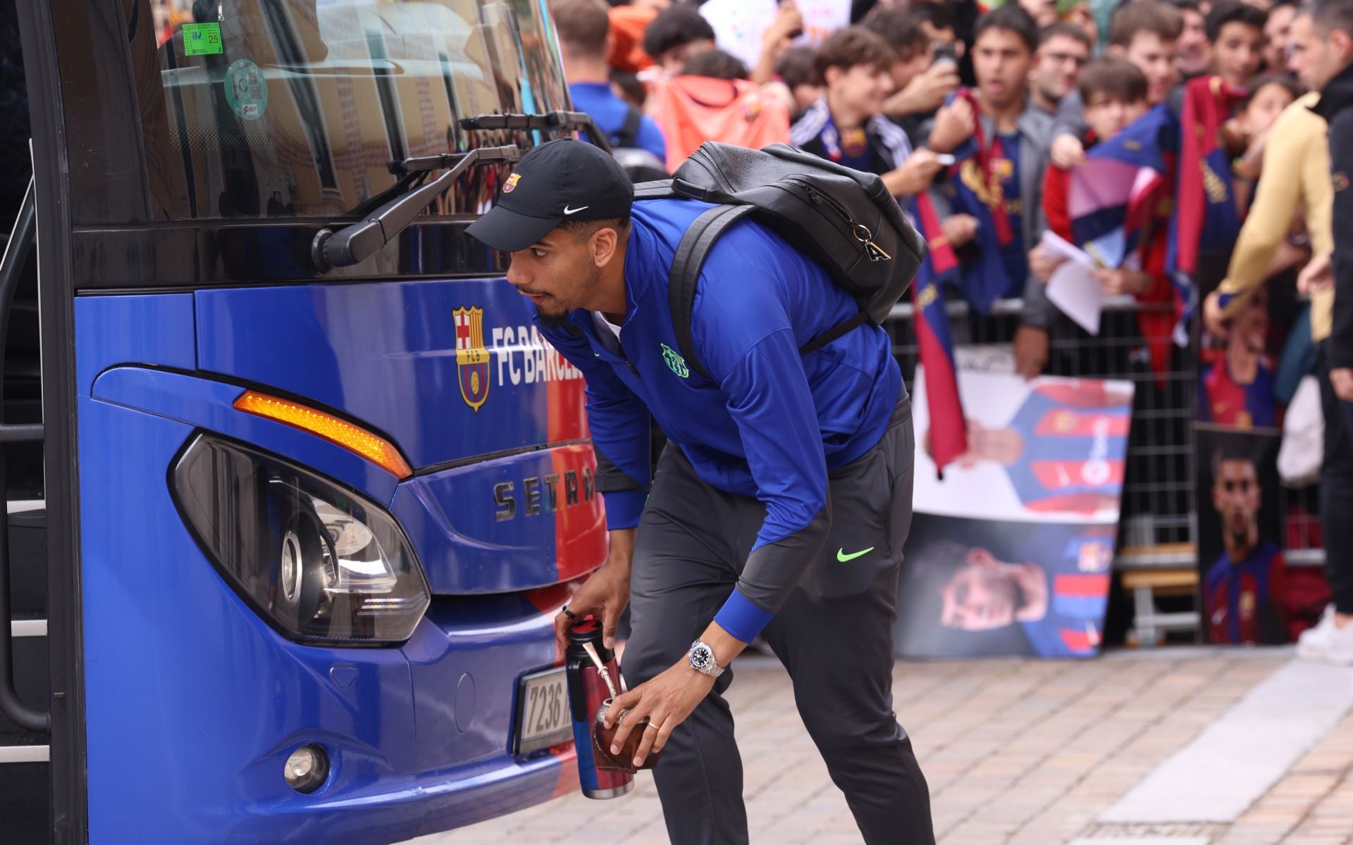 Llegada de los jugadores del Barça al hotel de Valladolid
