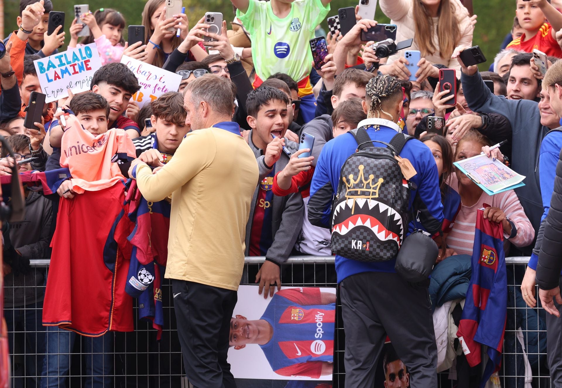 Llegada de los jugadores del Barça al hotel de Valladolid