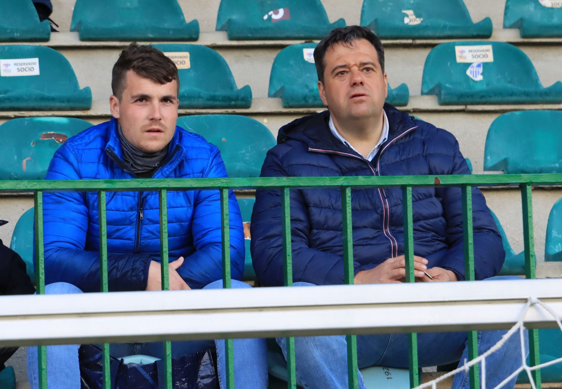 Búscate en las gradas de La Albuera en el Segoviana vs Real Sociedad B