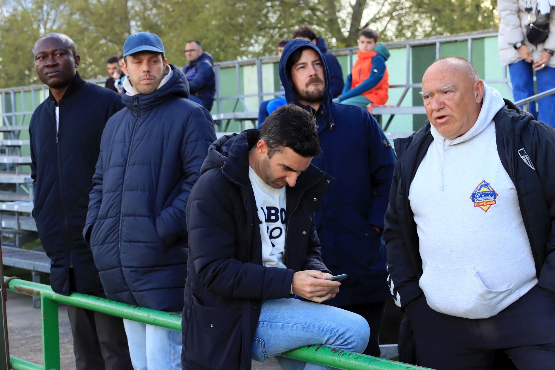 Búscate en las gradas de La Albuera en el Segoviana vs Real Sociedad B