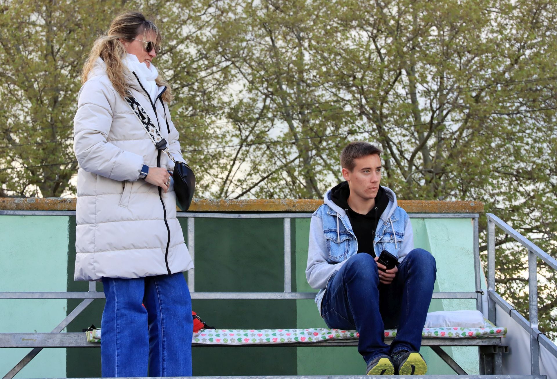 Búscate en las gradas de La Albuera en el Segoviana vs Real Sociedad B