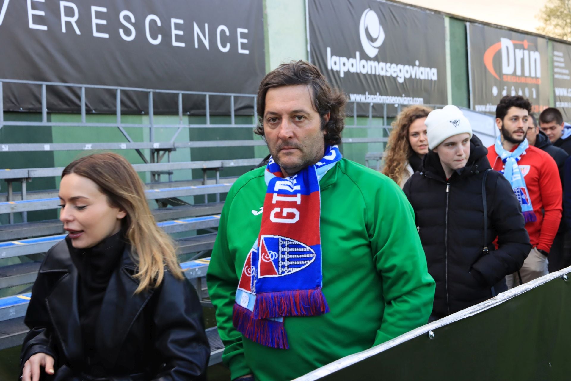 Búscate en las gradas de La Albuera en el Segoviana vs Real Sociedad B