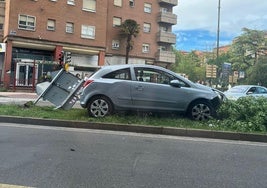 Estado del vehículo tras chocar con la señal.