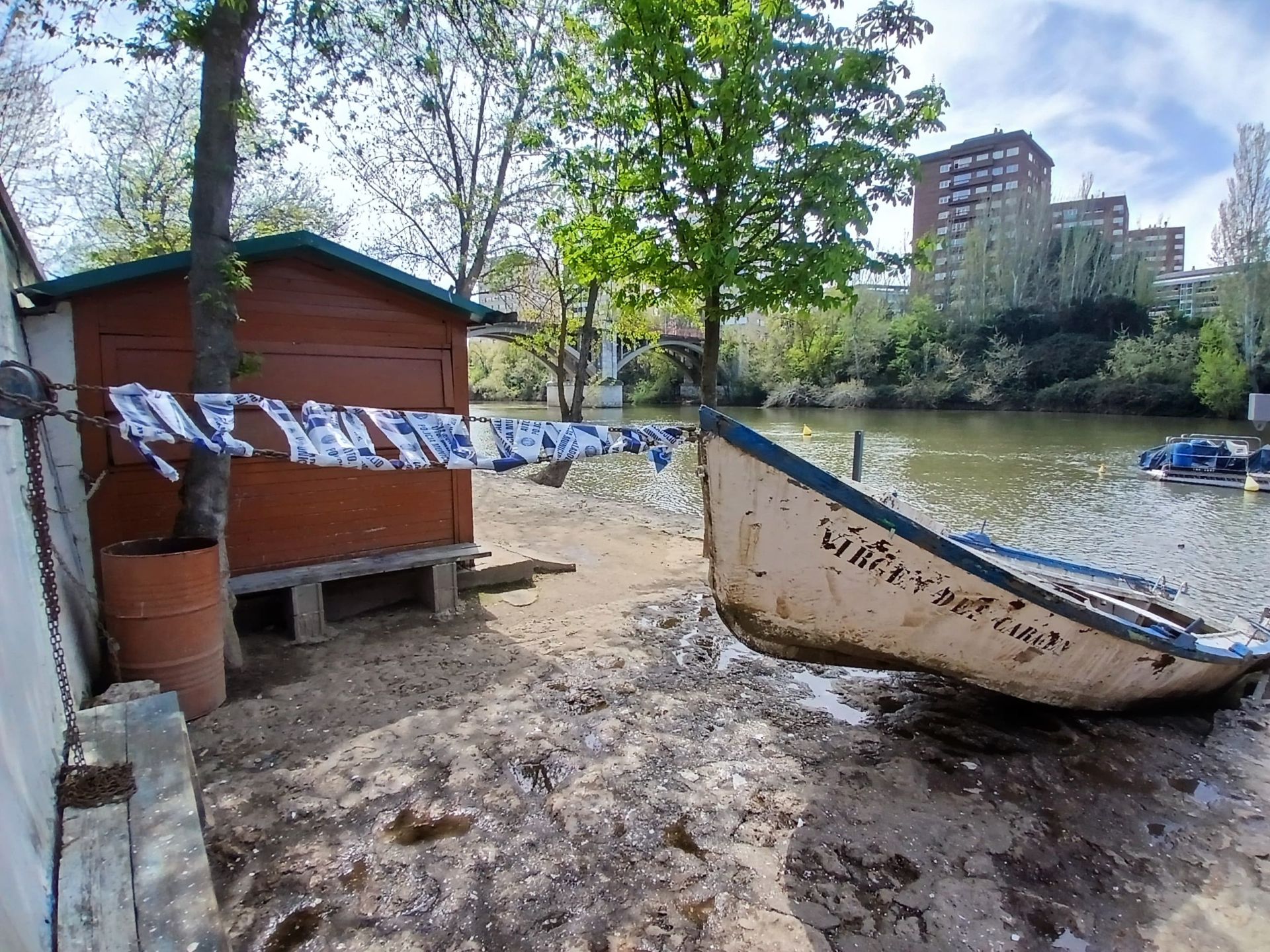 Así está la barca de la Virgen del Carmen