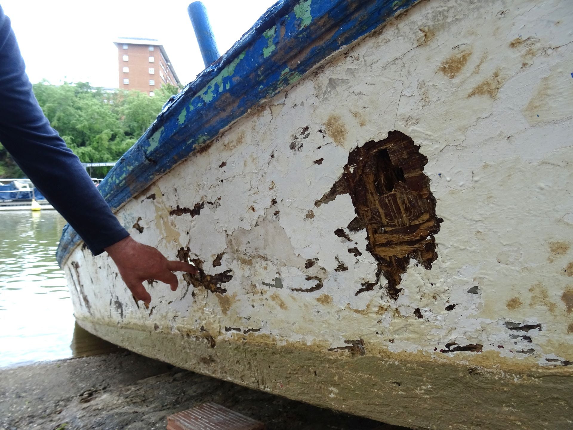 Así está la barca de la Virgen del Carmen