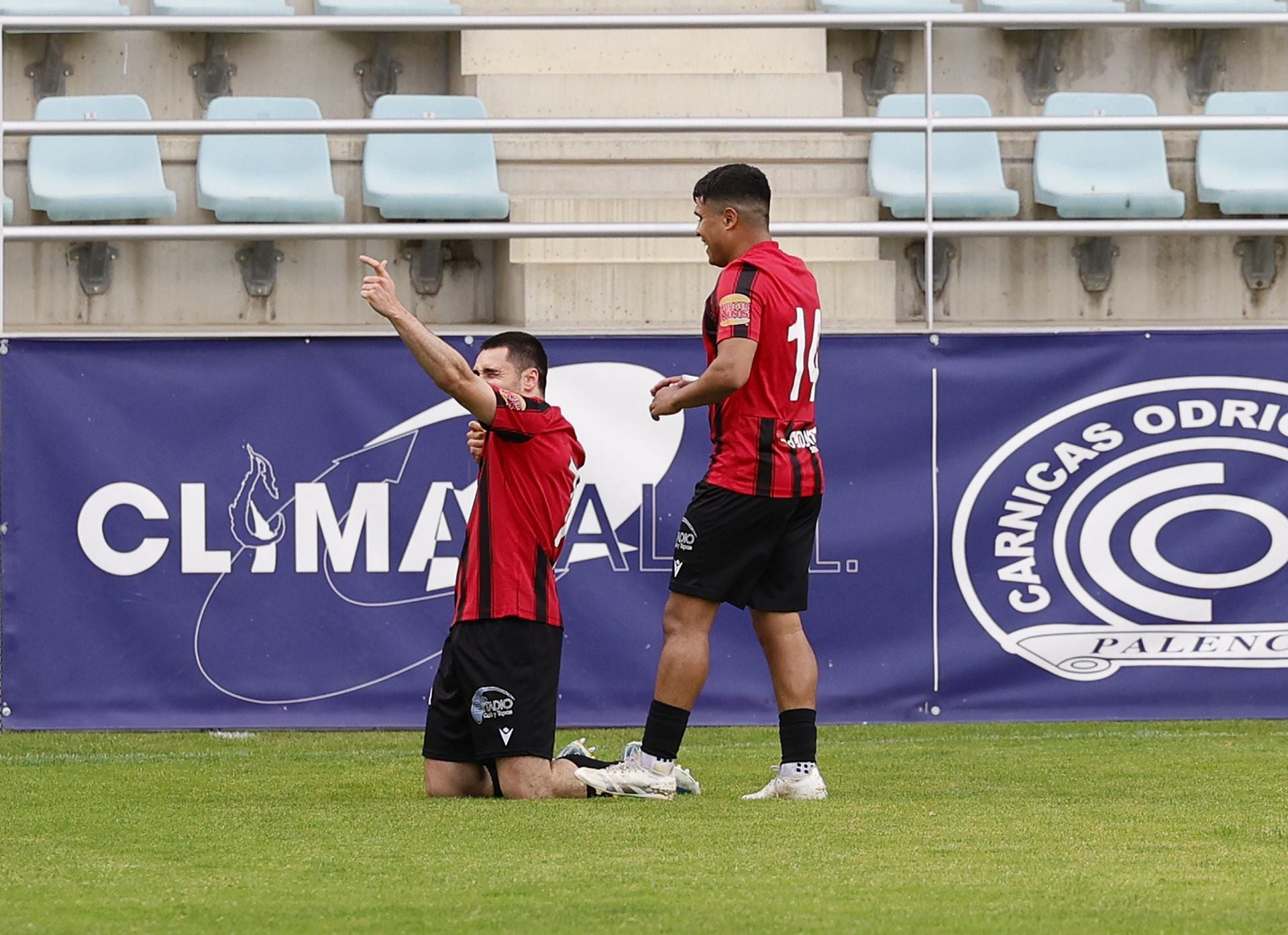 Palencia Cristo 4-1 CD Laguna