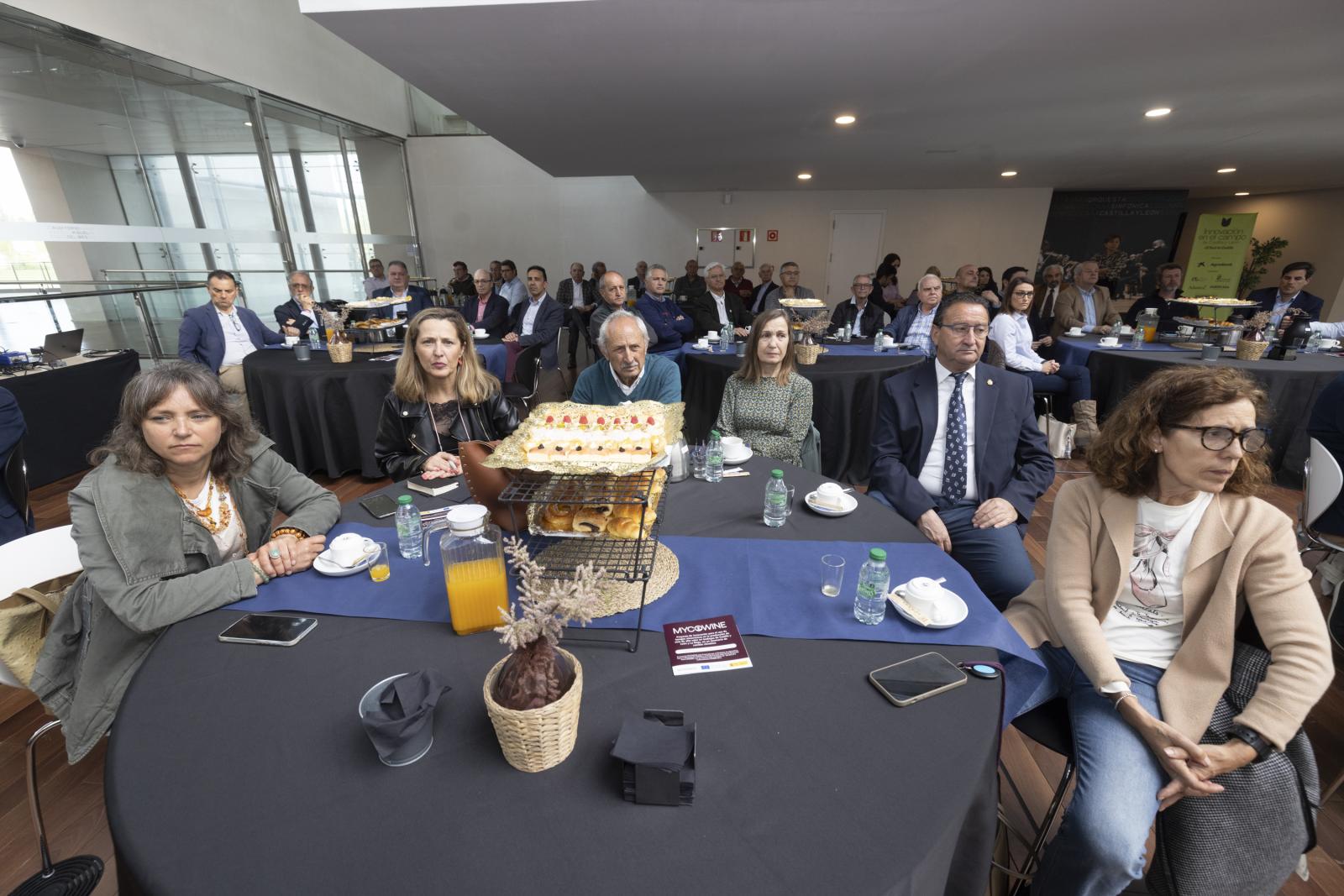 Asistentes a la Jornada sobre innovación en el campo de Castilla y León
