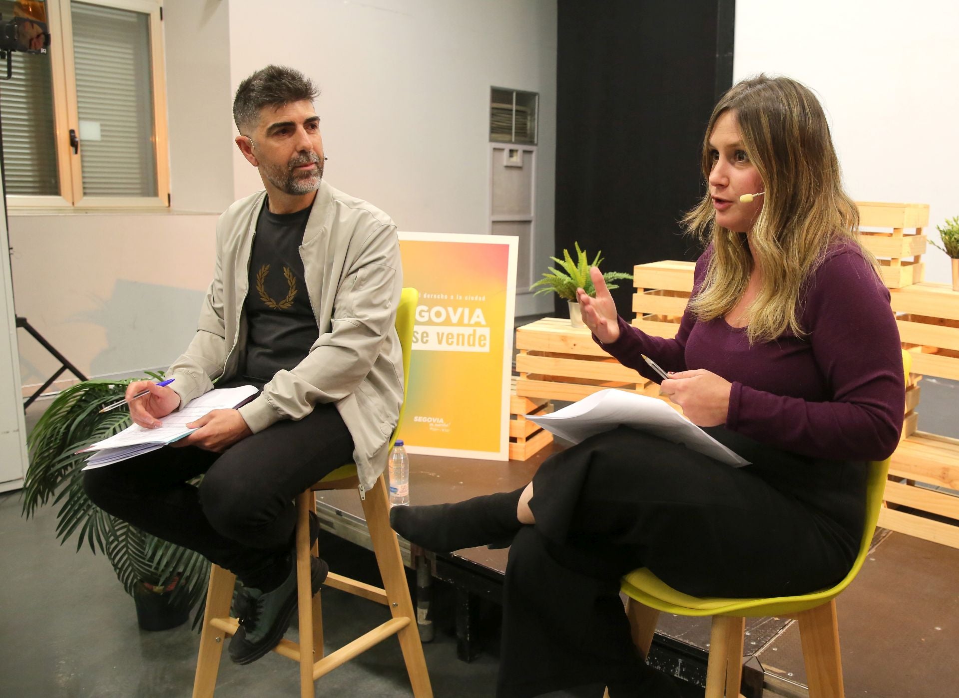 Guillermo San Juan y Alejandra Jacinto, durante el acto realizado en Segovia.