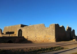 Castillo-Palacio de los Quijada.