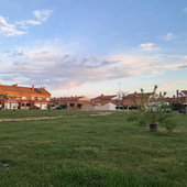Parcela en la que se levantará el Jardín de los Ángeles, entre la calle Sequillo, Esla y la avenida de la Laguna.