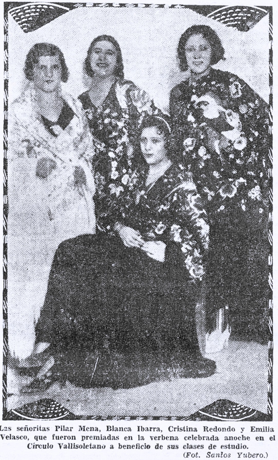 Imagen secundaria 2 - Arriba, Manolita Serrano, en el centro, elegida Miss Círculo Vallisoletano en septiembre de 1934. Abajo, asistentes a una fiesta organizada por la asociación en 1933 y premiadas en una verbena del Círculo.