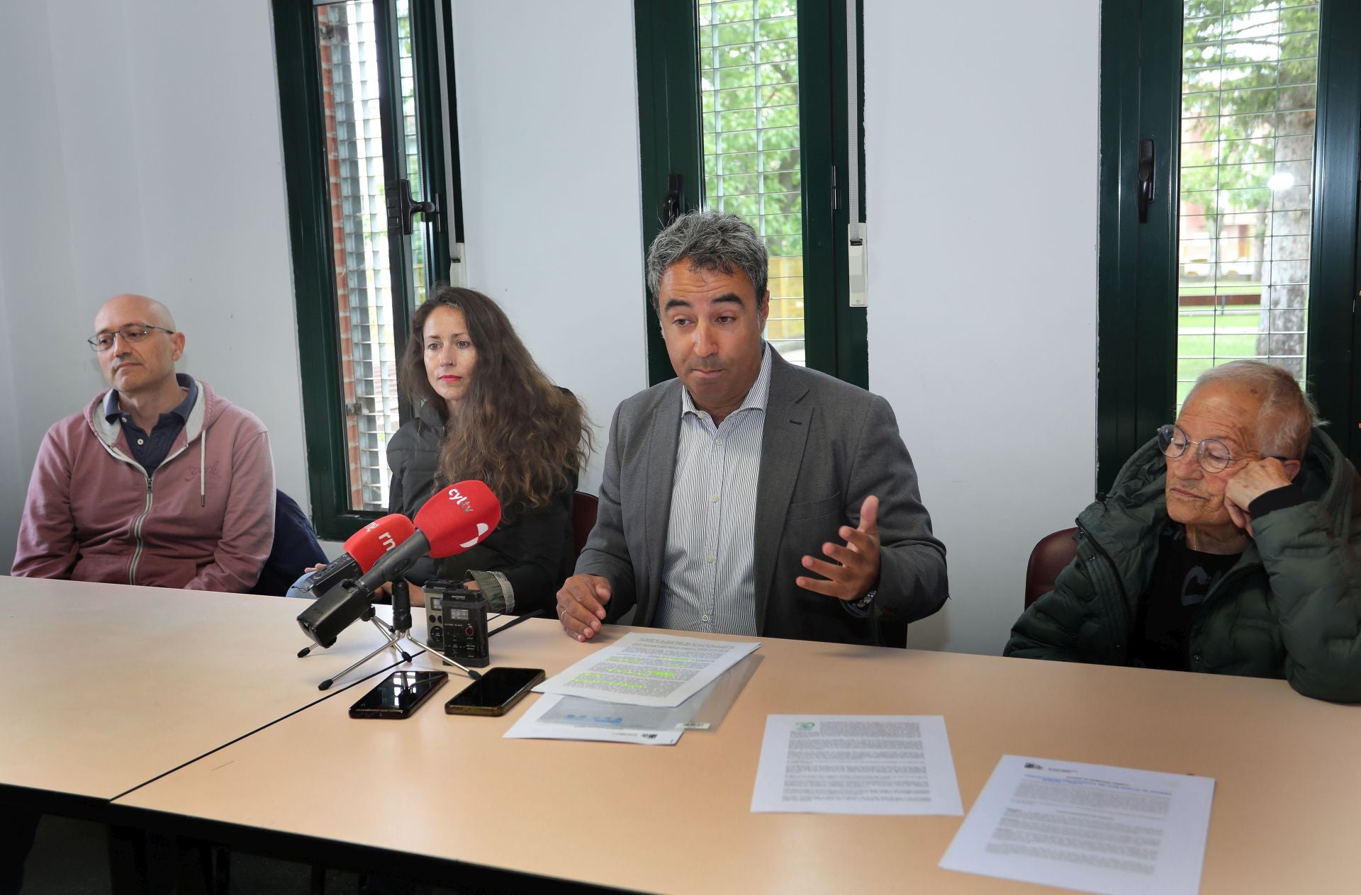 Integrantes de la plataforma Salvemos la Dársena.