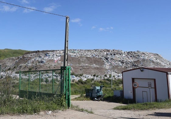 Instalaciones del saturado vaso de rechazos del Centro de Tratamiento de Residuos.