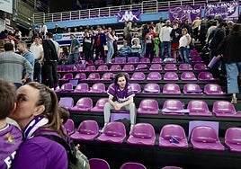 Imágenes de la derrota y descenso del UEMC Real Valladolid Baloncesto este viernes en Pisuerga ante Hestia Menorca