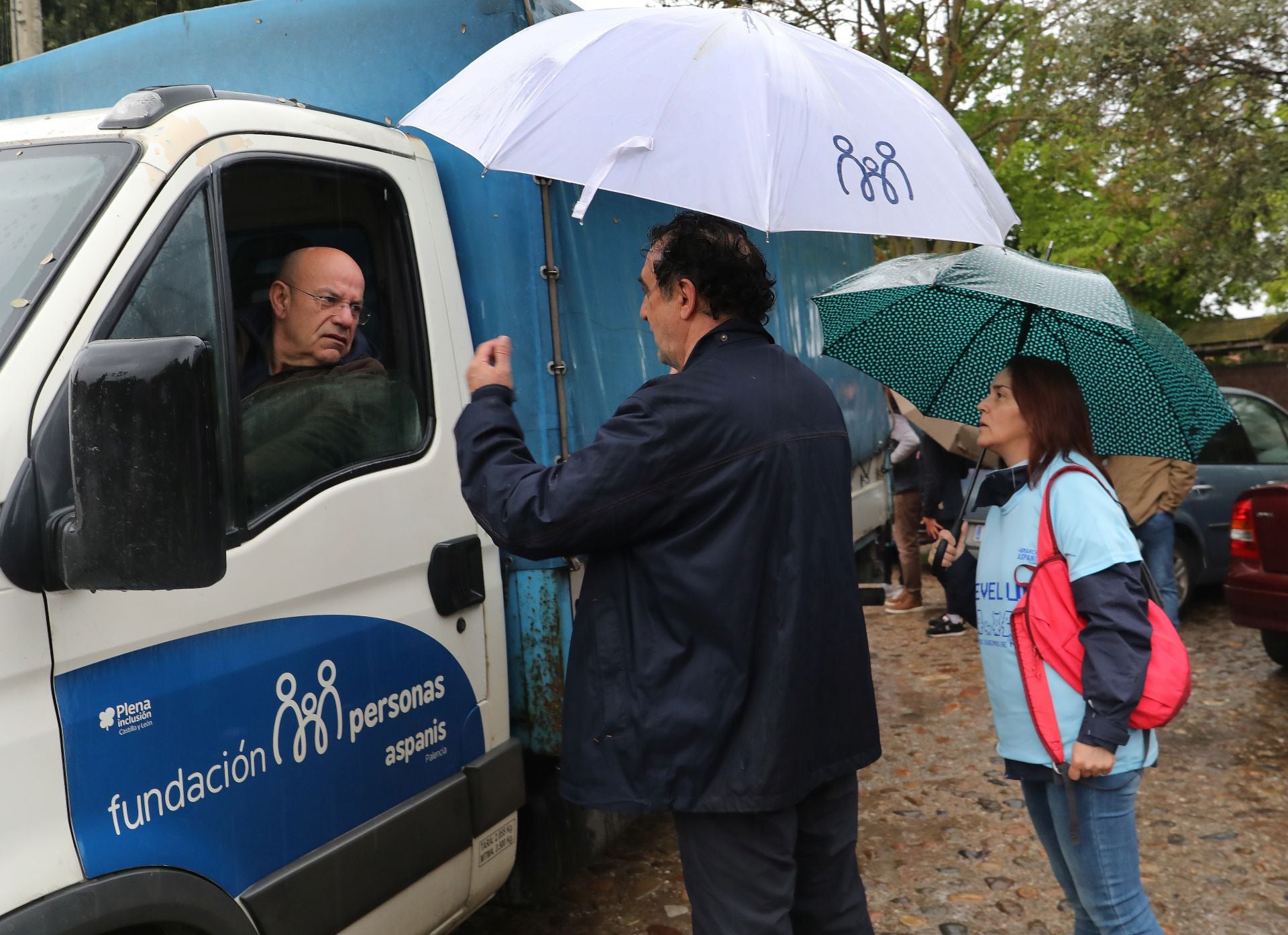 Aspanis desafía a la lluvia