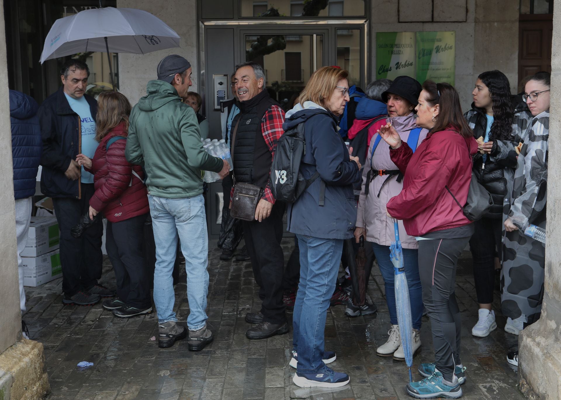 Aspanis desafía a la lluvia